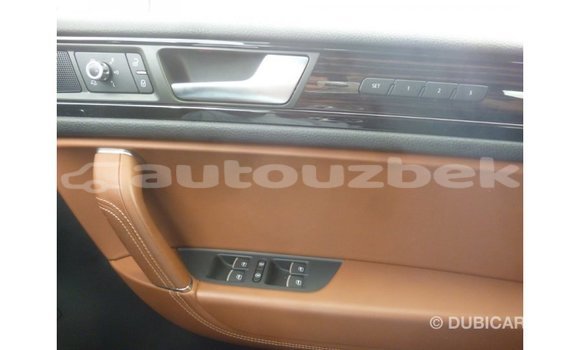 Buy Import Volkswagen Touareg Brown Car in Import - Dubai in Andijon Buy Import Volkswagen Touareg Brown Car in Import - Dubai in Andijon