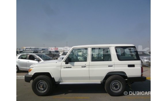 Buy Import Toyota Land Cruiser White Car in Import - Dubai in Andijon Buy Import Toyota Land Cruiser White Car in Import - Dubai in Andijon