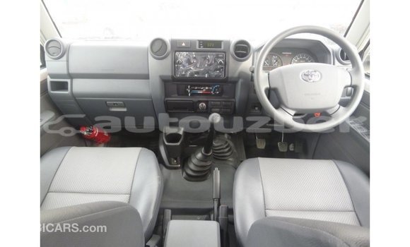 Buy Import Toyota Land Cruiser White Car in Import - Dubai in Andijon Buy Import Toyota Land Cruiser White Car in Import - Dubai in Andijon