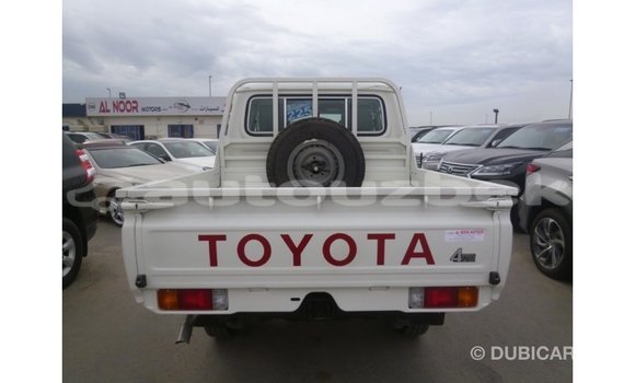 Buy Import Toyota Land Cruiser White Car in Import - Dubai in Andijon Buy Import Toyota Land Cruiser White Car in Import - Dubai in Andijon