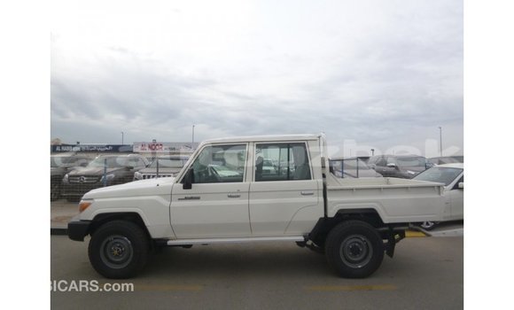 Buy Import Toyota Land Cruiser White Car in Import - Dubai in Andijon Buy Import Toyota Land Cruiser White Car in Import - Dubai in Andijon