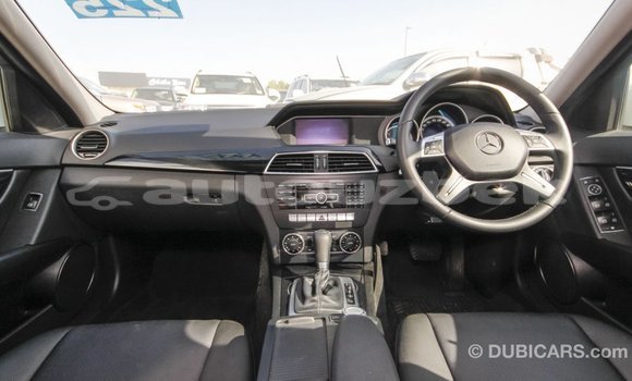 Buy Import Mercedes-Benz 200 White Car in Import - Dubai in Andijon Buy Import Mercedes-Benz 200 White Car in Import - Dubai in Andijon