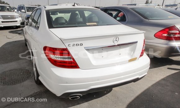 Buy Import Mercedes-Benz 200 White Car in Import - Dubai in Andijon Buy Import Mercedes-Benz 200 White Car in Import - Dubai in Andijon