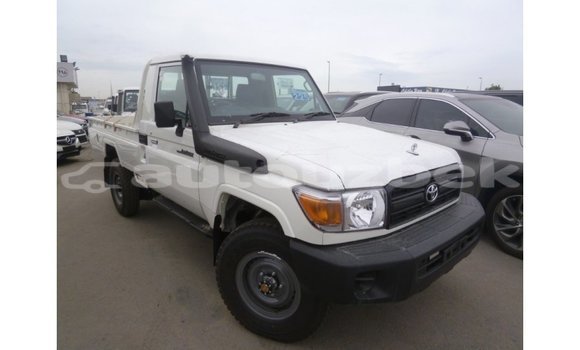 Buy Import Toyota Land Cruiser White Car in Import - Dubai in Andijon Buy Import Toyota Land Cruiser White Car in Import - Dubai in Andijon