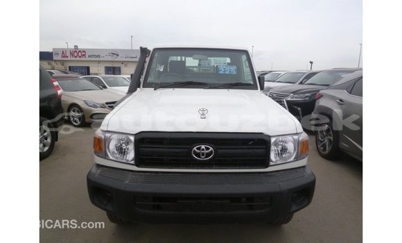 Buy Import Toyota Land Cruiser White Car in Import - Dubai in Andijon Buy Import Toyota Land Cruiser White Car in Import - Dubai in Andijon