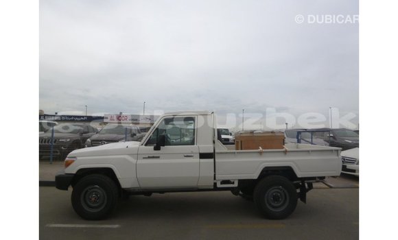 Buy Import Toyota Land Cruiser White Car in Import - Dubai in Andijon Buy Import Toyota Land Cruiser White Car in Import - Dubai in Andijon