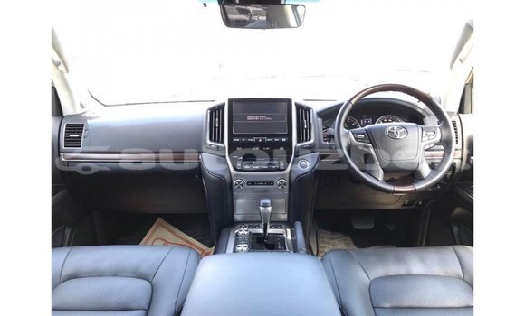 Buy Import Toyota Land Cruiser White Car in Import - Dubai in Andijon Buy Import Toyota Land Cruiser White Car in Import - Dubai in Andijon