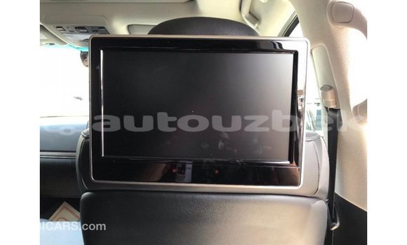 Buy Import Toyota Land Cruiser White Car in Import - Dubai in Andijon Buy Import Toyota Land Cruiser White Car in Import - Dubai in Andijon