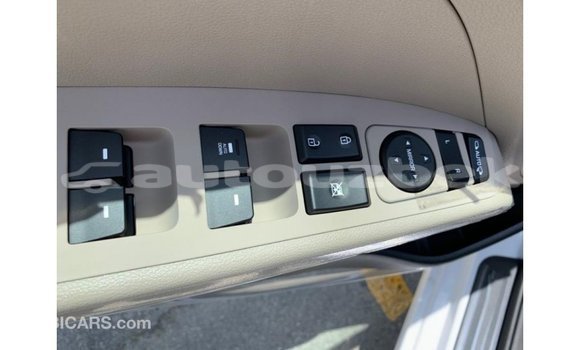 Buy Import Hyundai Elantra White Car in Import - Dubai in Andijon Buy Import Hyundai Elantra White Car in Import - Dubai in Andijon