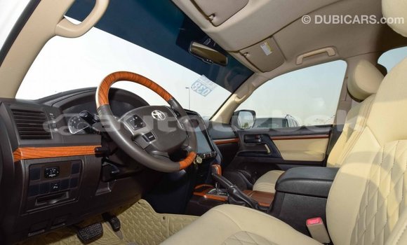 Buy Import Toyota Land Cruiser White Car in Import - Dubai in Andijon Buy Import Toyota Land Cruiser White Car in Import - Dubai in Andijon