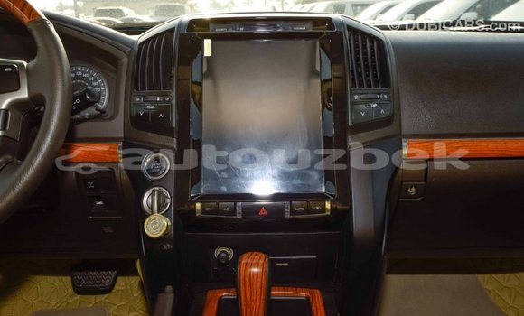 Buy Import Toyota Land Cruiser White Car in Import - Dubai in Andijon Buy Import Toyota Land Cruiser White Car in Import - Dubai in Andijon