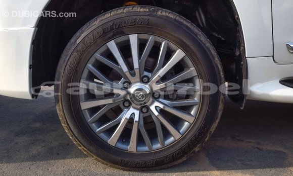 Buy Import Toyota Land Cruiser White Car in Import - Dubai in Andijon Buy Import Toyota Land Cruiser White Car in Import - Dubai in Andijon