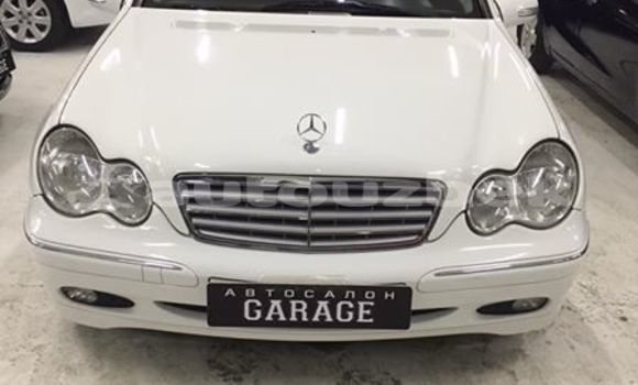 Buy Used Mercedes-Benz C-klasse White Car in Tashkent in Toskent Buy Used Mercedes-Benz C-klasse White Car in Tashkent in Toskent