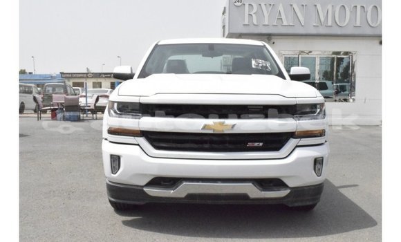 Buy Import Chevrolet Silverado White Car in Import - Dubai in Andijon