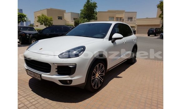 Buy Import Porsche Cayenne White Car in Import - Dubai in Andijon