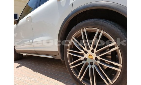 Buy Import Porsche Cayenne White Car in Import - Dubai in Andijon Buy Import Porsche Cayenne White Car in Import - Dubai in Andijon