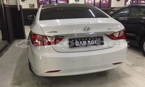 Buy Used Hyundai Sonata White Car in Tashkent in Toskent Buy Used Hyundai Sonata White Car in Tashkent in Toskent