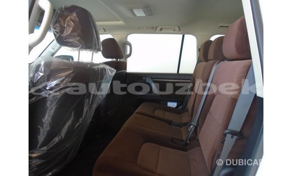 Buy Import Toyota Land Cruiser White Car in Import - Dubai in Andijon Buy Import Toyota Land Cruiser White Car in Import - Dubai in Andijon