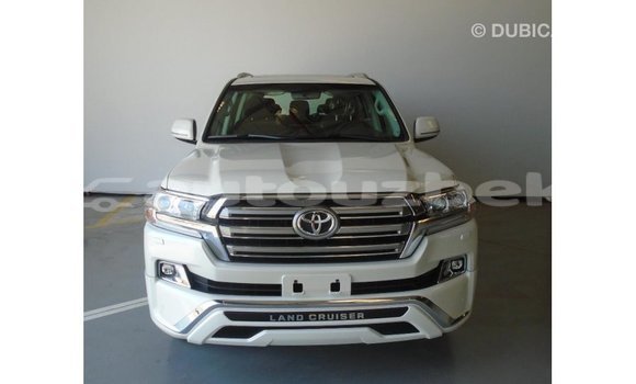 Buy Import Toyota Land Cruiser White Car in Import - Dubai in Andijon Buy Import Toyota Land Cruiser White Car in Import - Dubai in Andijon
