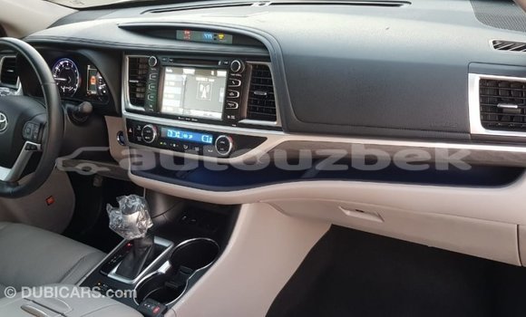 Buy Import Toyota Highlander Other Car in Import - Dubai in Andijon Buy Import Toyota Highlander Other Car in Import - Dubai in Andijon