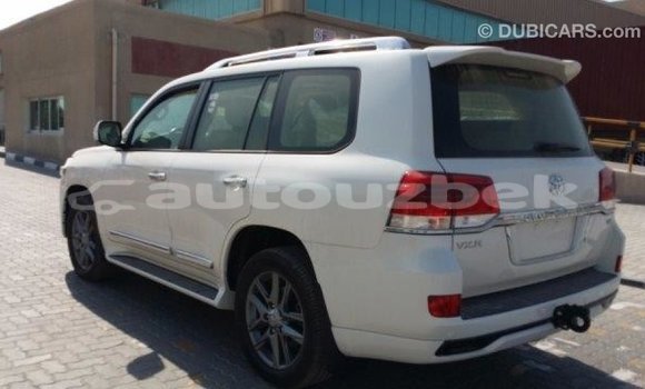 Buy Import Toyota Land Cruiser White Car in Import - Dubai in Andijon Buy Import Toyota Land Cruiser White Car in Import - Dubai in Andijon