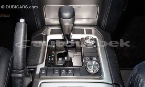 Buy Import Toyota Land Cruiser White Car in Import - Dubai in Andijon Buy Import Toyota Land Cruiser White Car in Import - Dubai in Andijon