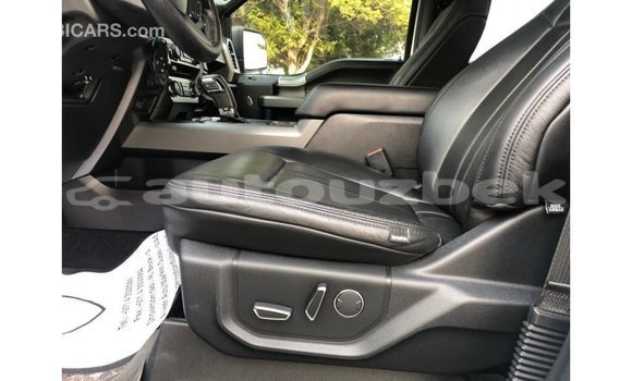 Buy Import Ford Club Wagon White Car in Import - Dubai in Andijon Buy Import Ford Club Wagon White Car in Import - Dubai in Andijon